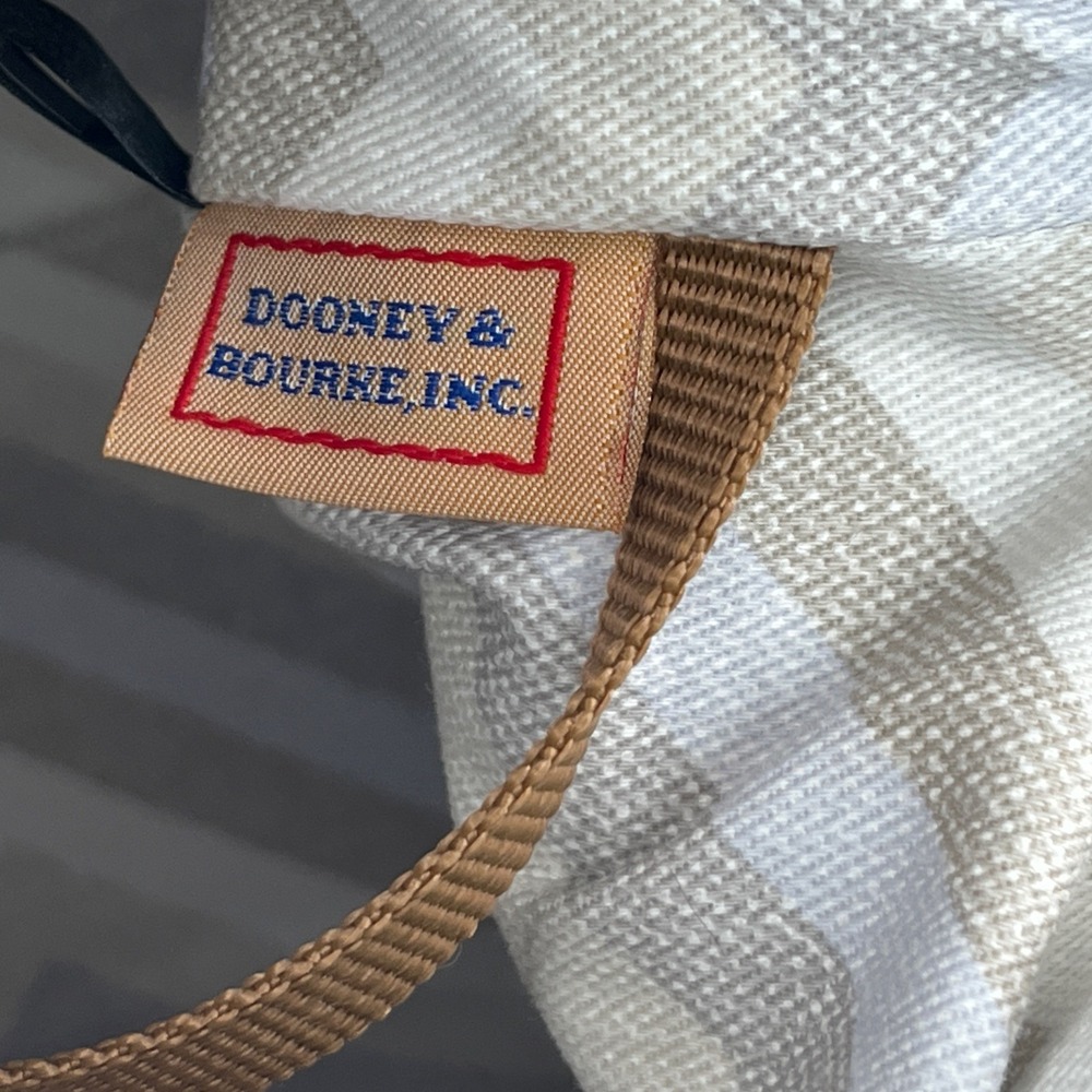 Dooney & Bourke Drawstring Bag Woven Look Embossed Leather Black & Caramel Trim - Picture 16 of 16